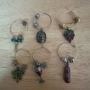 Wind charms, set of 6. Made out of zinc alloy